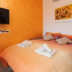 San Giusto Elegante Bilocale Con Balcone E Vista